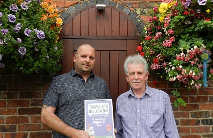 Olivers - Pubs in bloom winners